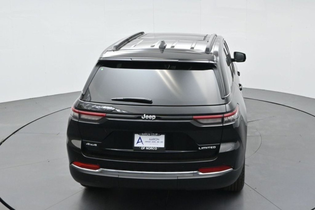 New 2025 Jeep Grand Cherokee Limited  in Norco, CA 23