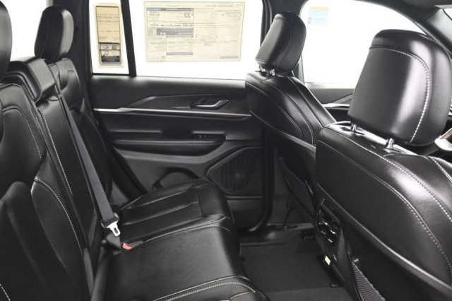 New 2025 Jeep Grand Cherokee Limited  in Norco, CA 30