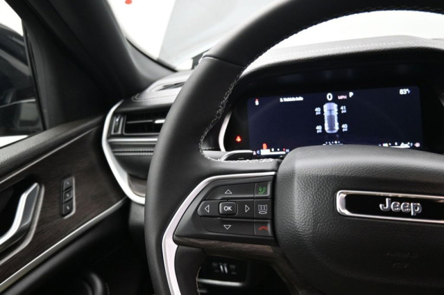 New 2025 Jeep Grand Cherokee Limited  in Norco, CA 31
