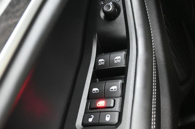 New 2025 Jeep Grand Cherokee Limited  in Norco, CA 33
