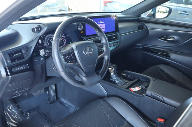 Used 2023 Lexus ES 300h Luxury  in Norco, CA 16