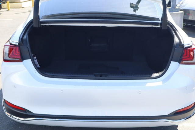 Used 2023 Lexus ES 300h Luxury  in Norco, CA 33
