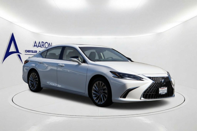 Used 2023 Lexus ES 300h Luxury  in Norco, CA 2