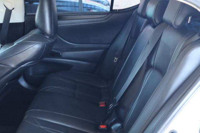 Used 2023 Lexus ES 300h Luxury  in Norco, CA 31