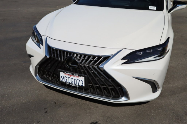 Used 2023 Lexus ES 300h Luxury  in Norco, CA 8