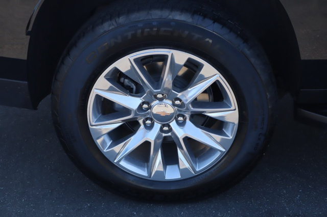 Used 2026 Chevrolet Suburban Premier  in Norco, CA 10