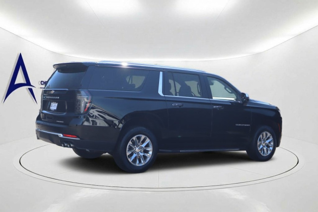 Used 2026 Chevrolet Suburban Premier  in Norco, CA 3