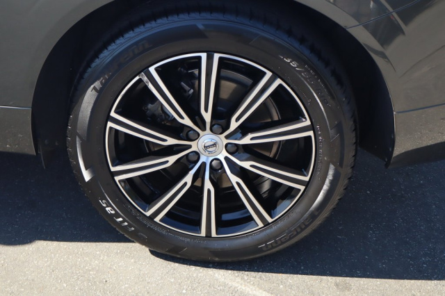 Used 2019 Volvo XC60 T6 Inscription  in Norco, CA 12