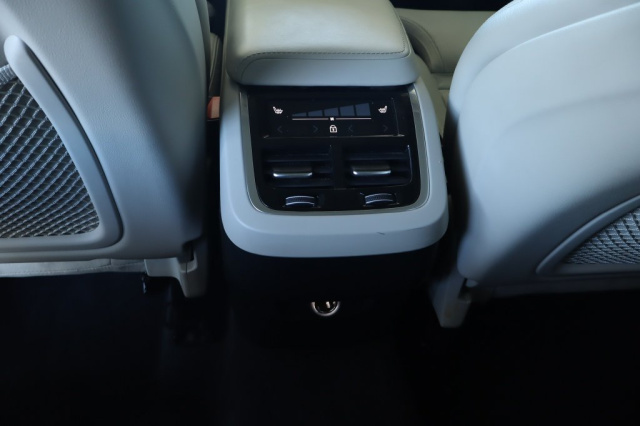 Used 2019 Volvo XC60 T6 Inscription  in Norco, CA 32