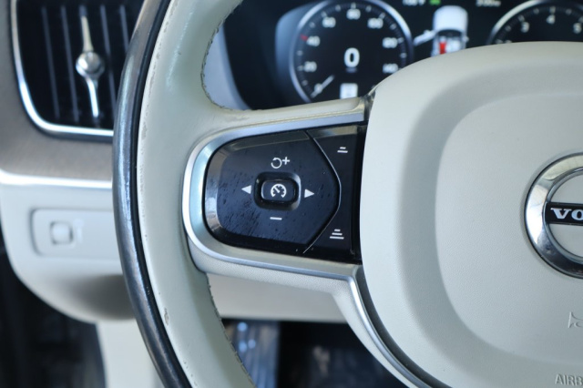 Used 2019 Volvo XC60 T6 Inscription  in Norco, CA 22