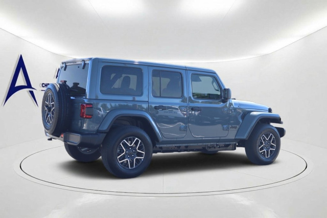 Used 2026 Jeep Wrangler Sahara  in Norco, CA 3