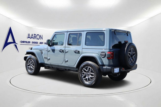 Used 2026 Jeep Wrangler Sahara  in Norco, CA 6
