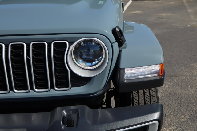 Used 2026 Jeep Wrangler Sahara  in Norco, CA 7