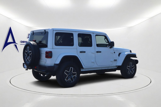 Used 2026 Jeep Wrangler Sahara  in Norco, CA 3