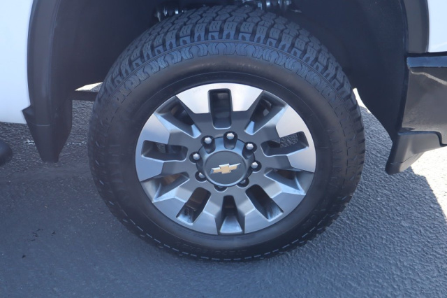 Used 2022 Chevrolet Silverado 2500HD Custom  in Norco, CA 9