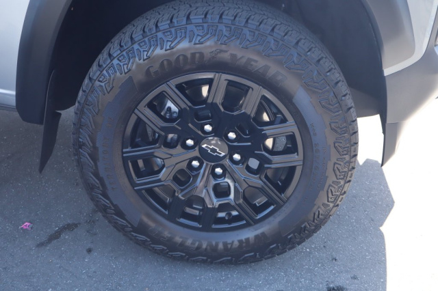 Used 2025 Chevrolet Colorado Trail Boss  in Norco, CA 9