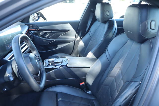 Used 2026 BMW 5 Series 530i  in Norco, CA 18