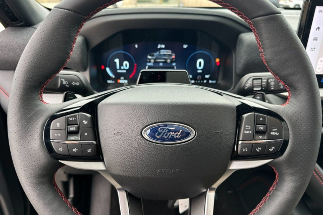 Used 2025 Ford Explorer ST-Line  in Norco, CA 32