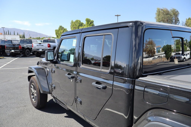 New 2026 Jeep Gladiator Sport S  in Norco, CA 15