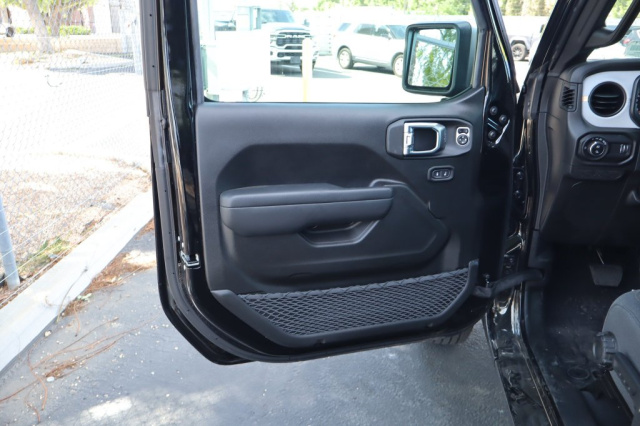 New 2026 Jeep Gladiator Sport S  in Norco, CA 17