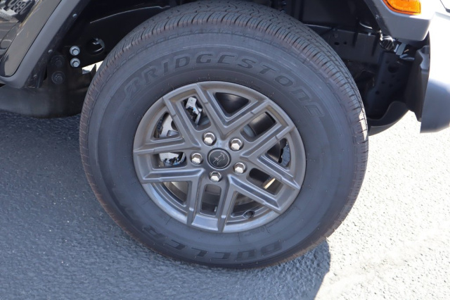 New 2026 Jeep Gladiator Sport S  in Norco, CA 9