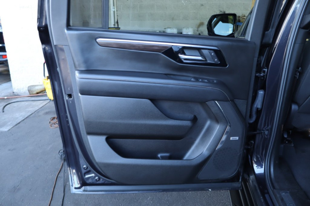 Used 2026 Chevrolet Suburban Premier  in Norco, CA 35