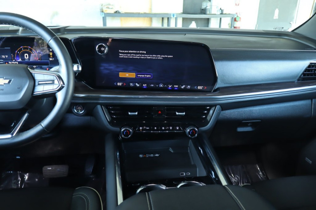 Used 2026 Chevrolet Suburban Premier  in Norco, CA 27