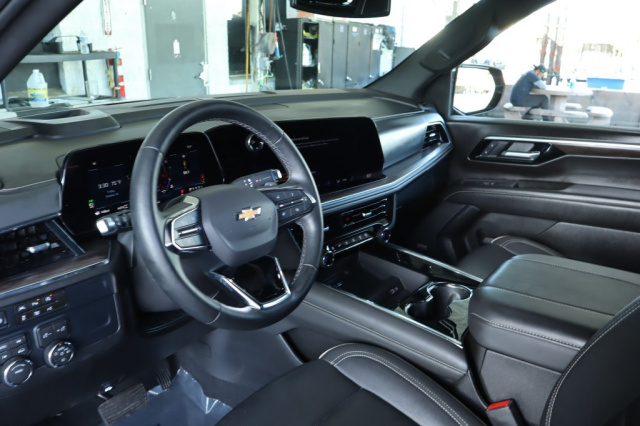 Used 2026 Chevrolet Suburban Premier  in Norco, CA 16