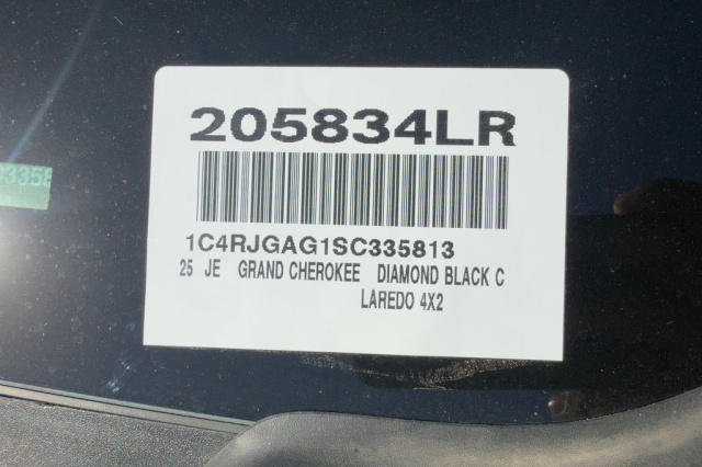Used 2025 Jeep Grand Cherokee Laredo  in Norco, CA 18