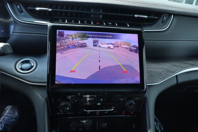 Used 2025 Jeep Grand Cherokee L Limited  in Norco, CA 24