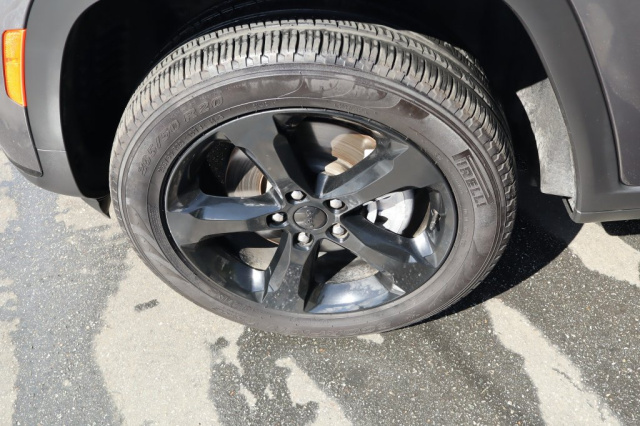 Used 2025 Jeep Grand Cherokee L Limited  in Norco, CA 13