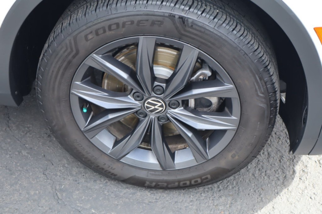 Used 2024 Volkswagen Tiguan 2.0T SE  in Norco, CA 9