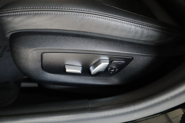 Used 2022 BMW 5 Series 530i  in Norco, CA 19