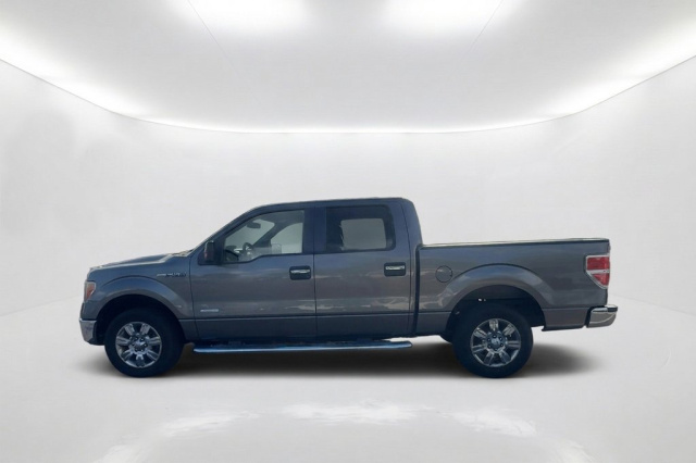 Used 2011 Ford F-150 XLT  in Norco, CA 8