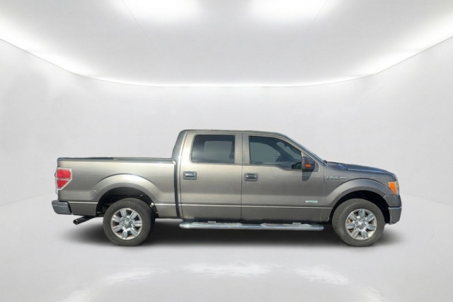 Used 2011 Ford F-150 XLT  in Norco, CA 3