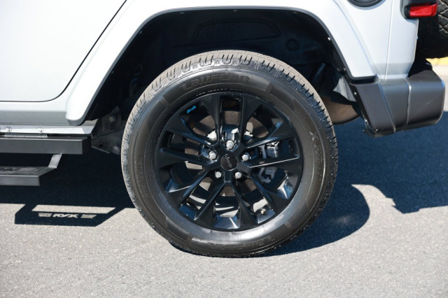 Used 2022 Jeep Wrangler Unlimited Sahara 4xe  in Norco, CA 10