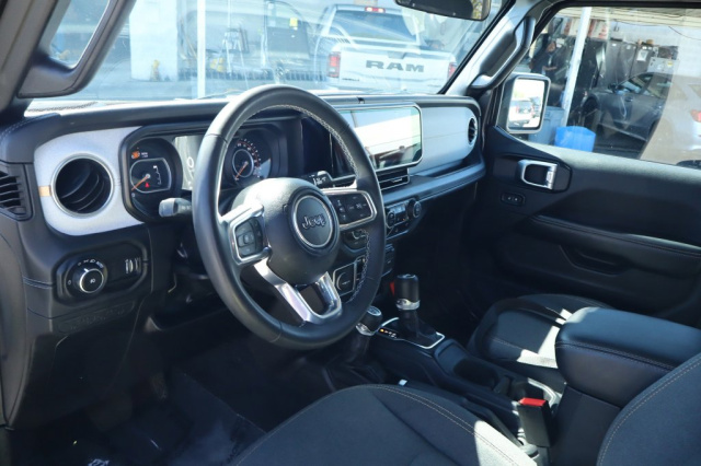 Used 2025 Jeep Wrangler Sahara  in Norco, CA 17