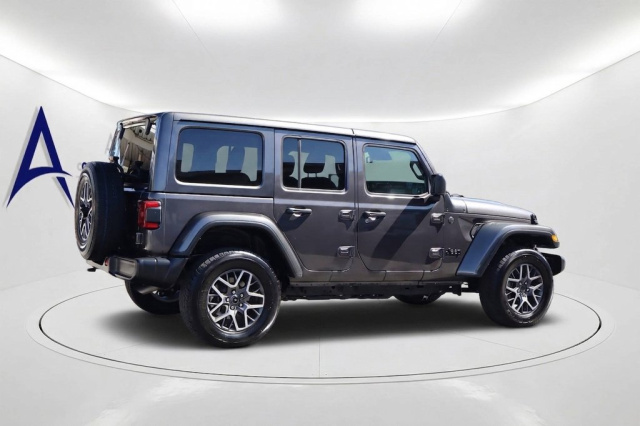 Used 2025 Jeep Wrangler Sahara  in Norco, CA 4