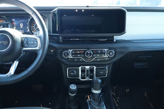 Used 2025 Jeep Wrangler Sahara  in Norco, CA 28