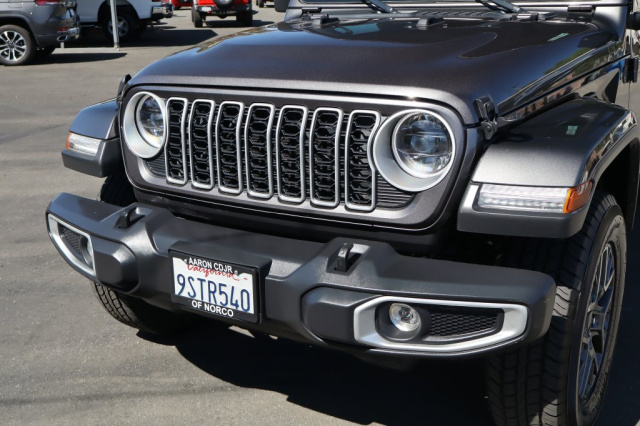 Used 2025 Jeep Wrangler Sahara  in Norco, CA 9