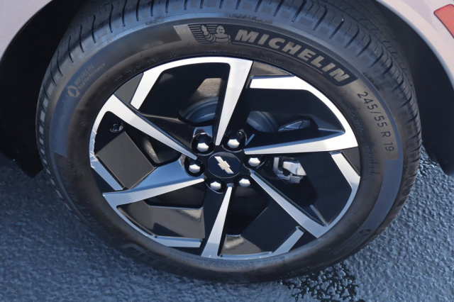 Used 2024 Chevrolet Equinox EV LT  in Norco, CA 13