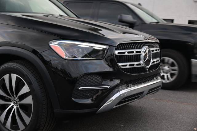 Used 2025 Mercedes-Benz GLE GLE 450e 4MATIC® in Norco, CA 7