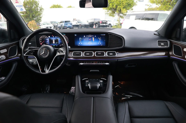 Used 2025 Mercedes-Benz GLE GLE 450e 4MATIC® in Norco, CA 25