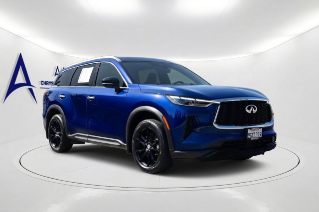 Used 2023 INFINITI QX60 LUXE  in Norco, CA 3