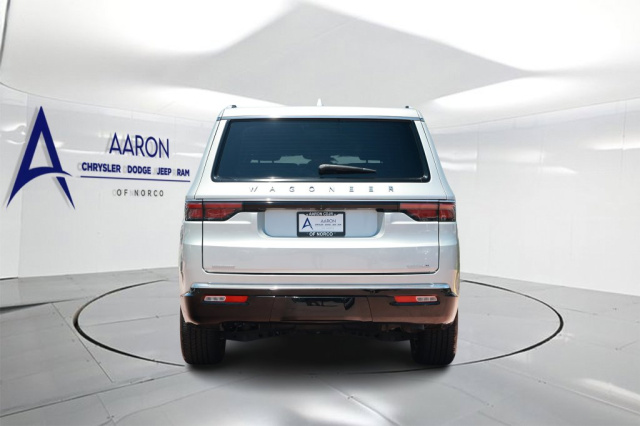 Used 2023 Jeep Wagoneer Series II  in Norco, CA 3