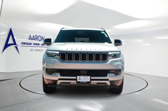 Used 2023 Jeep Wagoneer Series II  in Norco, CA 4