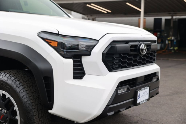 Used 2024 Toyota Tacoma TRD Off-Road  in Norco, CA 7