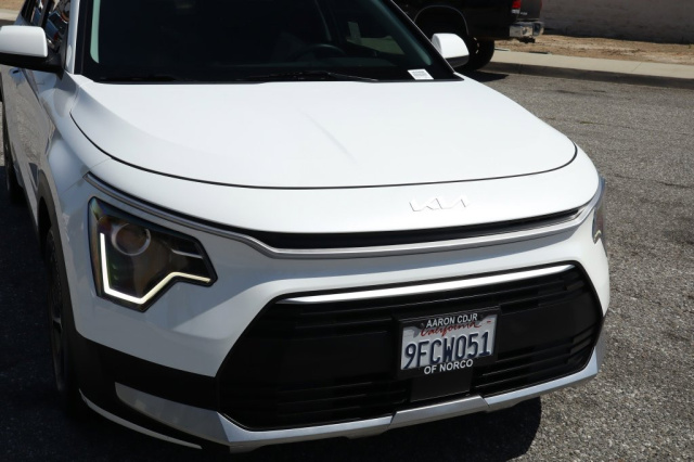 Used 2023 Kia Niro EX  in Norco, CA 9