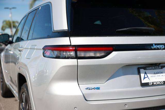 Used 2023 Jeep Grand Cherokee Overland 4xe  in Norco, CA 16