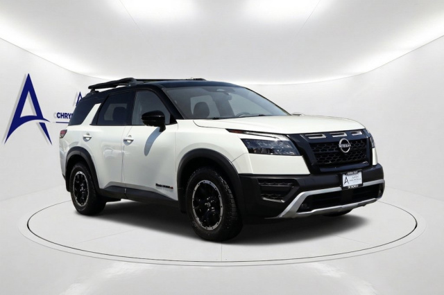 Used 2024 Nissan Pathfinder Rock Creek  in Norco, CA 3